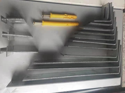 保温装饰一体板挂件